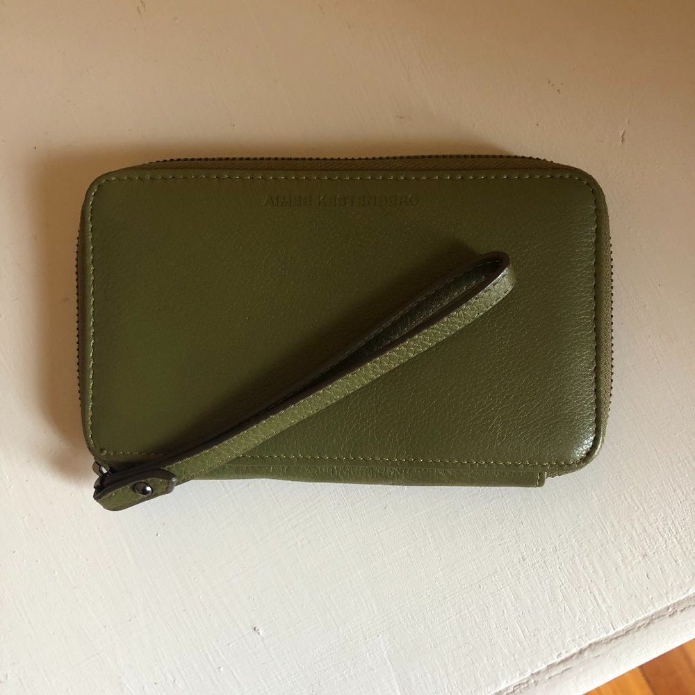 NWOT Aimee Kestenberg Olive Green Zip Up Wallet